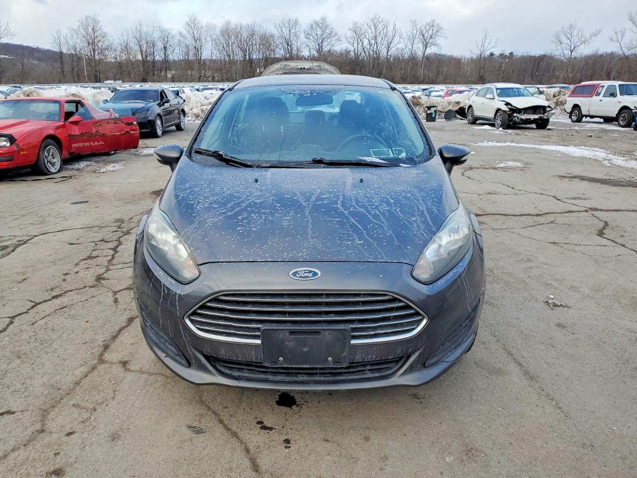 2015 FORD FIESTA SE photo 5