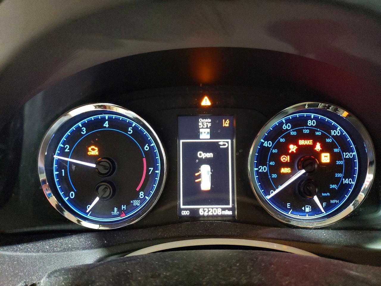 2018 TOYOTA COROLLA XLE photo 9