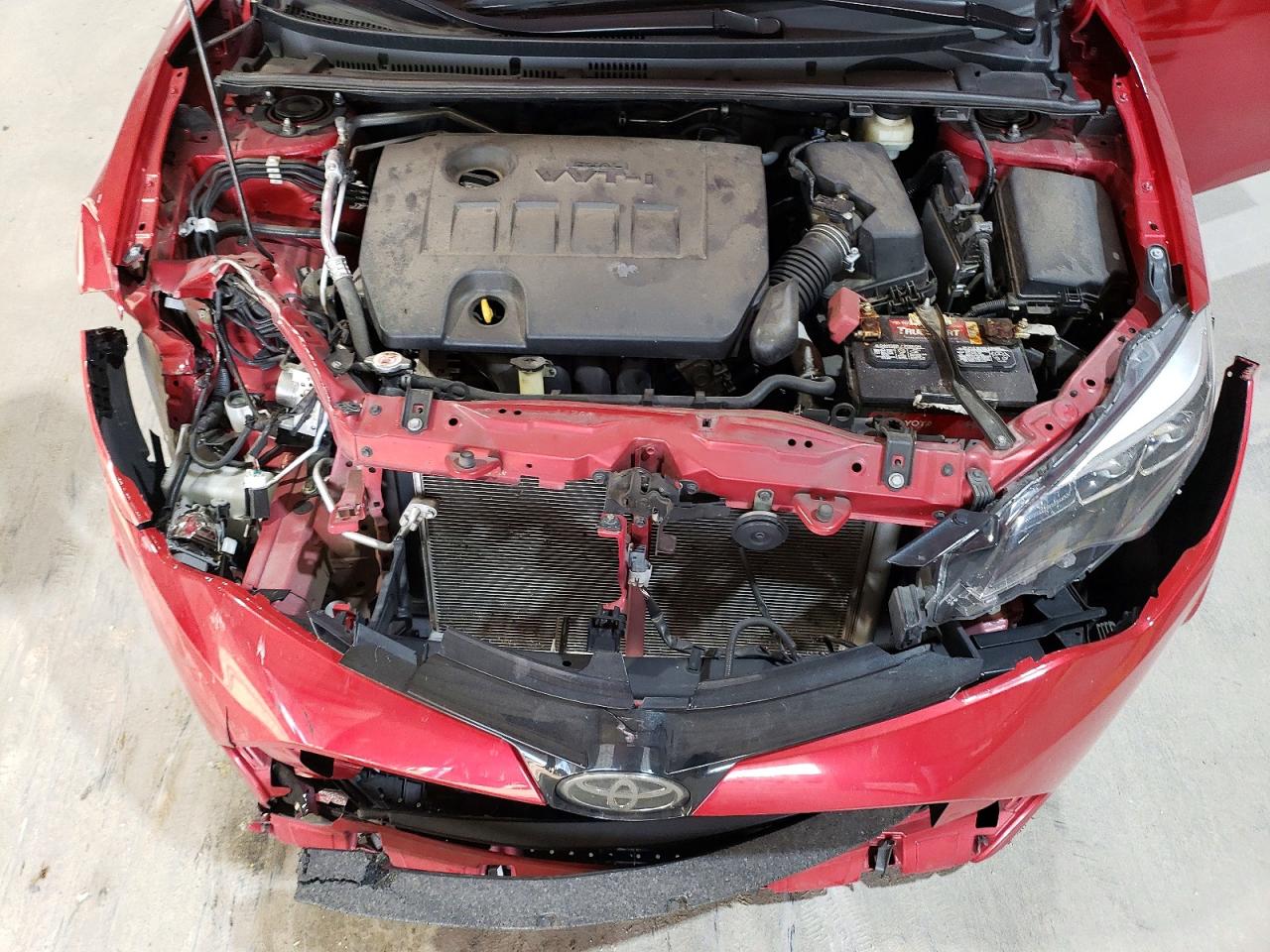 2018 TOYOTA COROLLA XLE photo 11