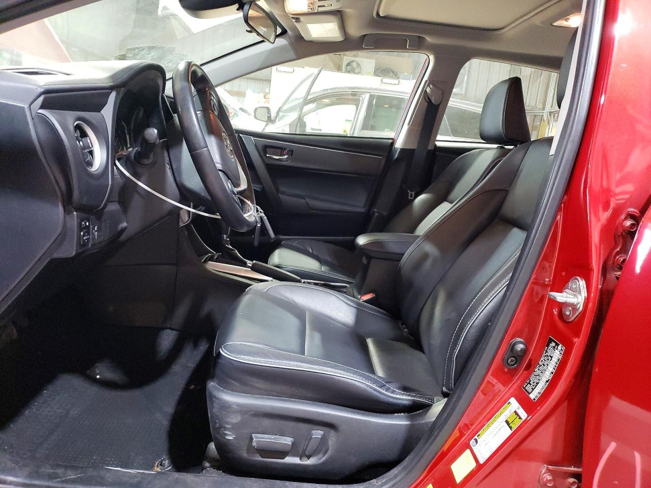 2018 TOYOTA COROLLA XLE photo 7