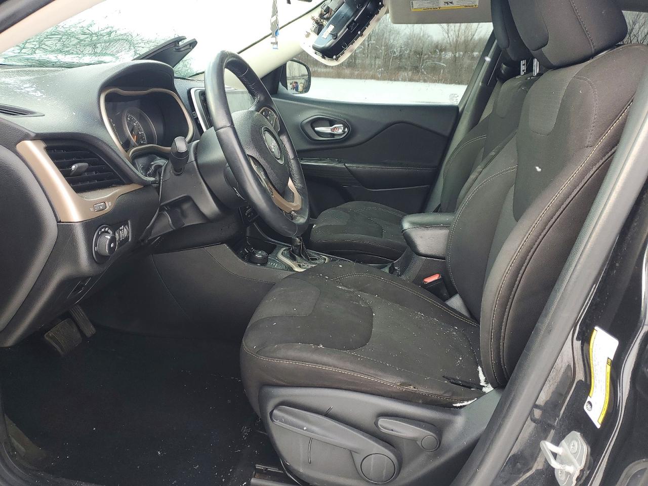 2015 JEEP CHEROKEE LATITUDE photo 7