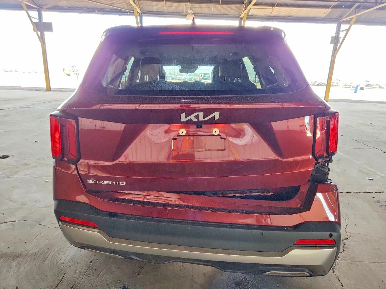 2024 KIA SORENTO S photo 6