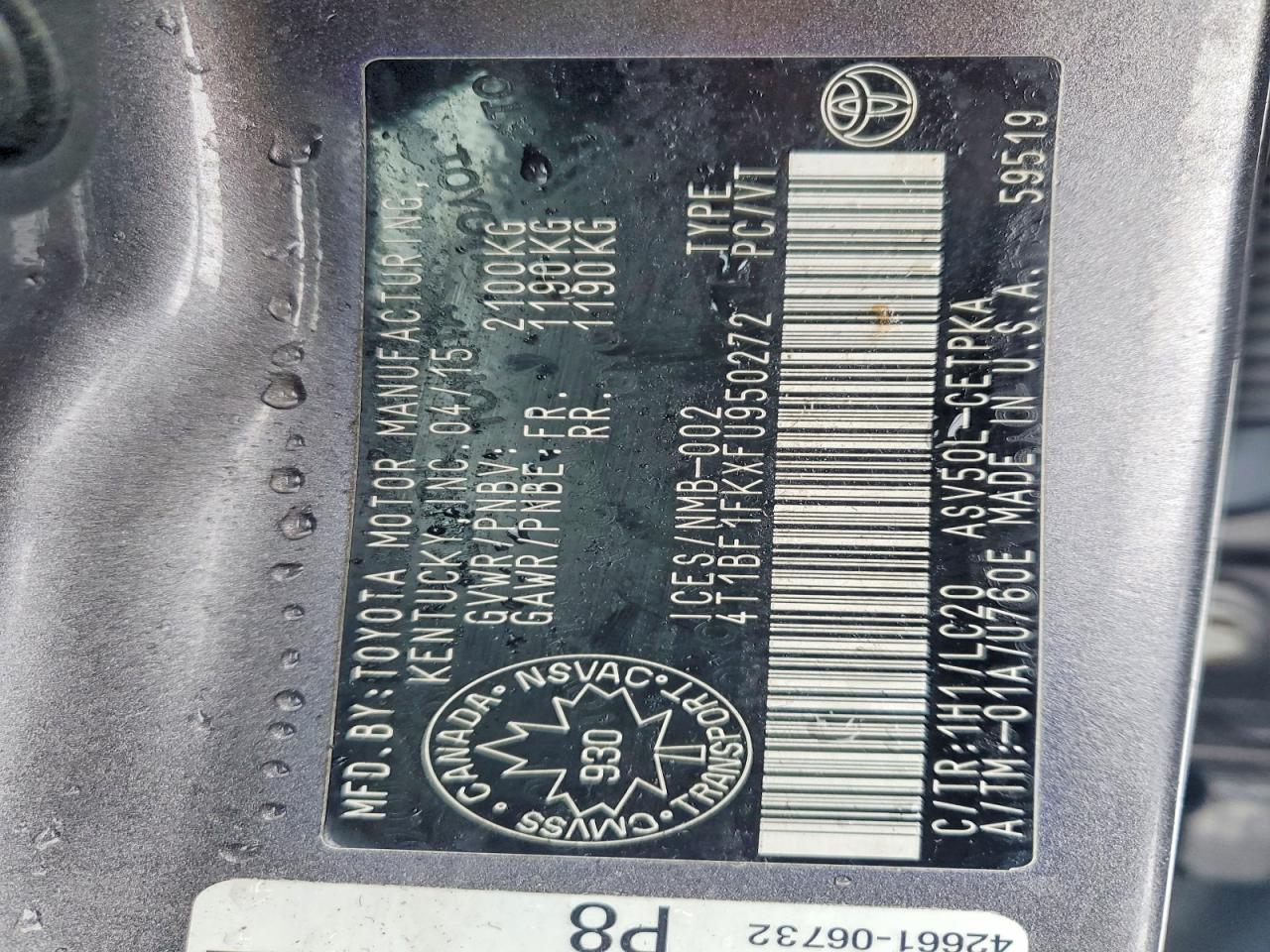 2015 TOYOTA CAMRY LE photo 12