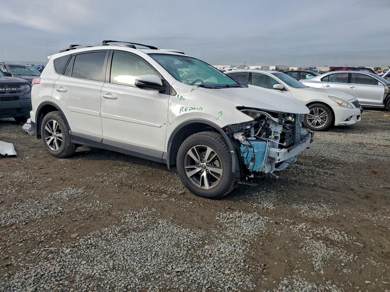 2018 TOYOTA RAV4 ADVENTURE photo 4
