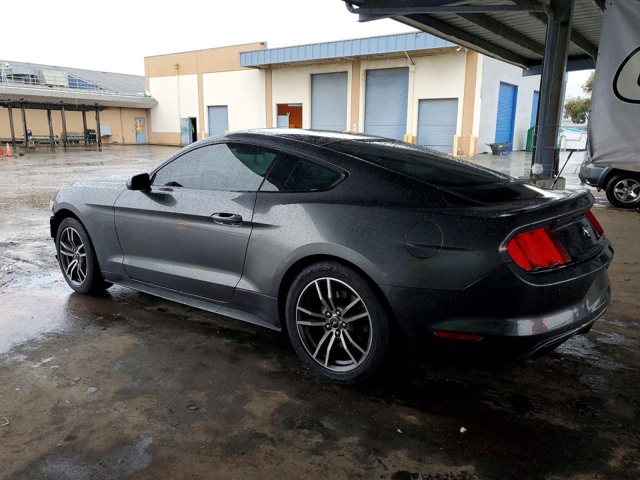 2016 FORD MUSTANG photo 3