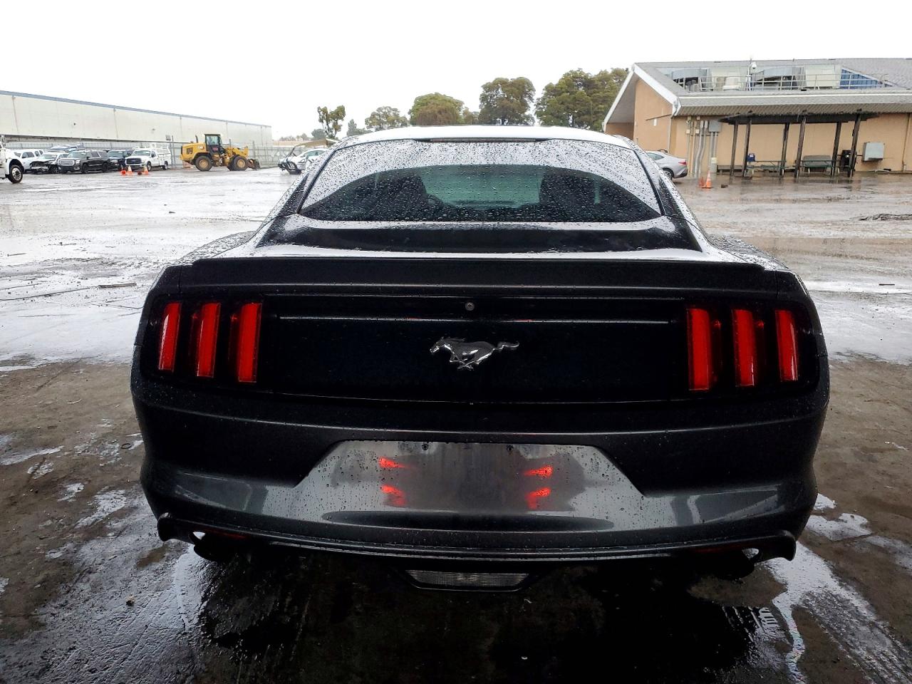 2016 FORD MUSTANG photo 11