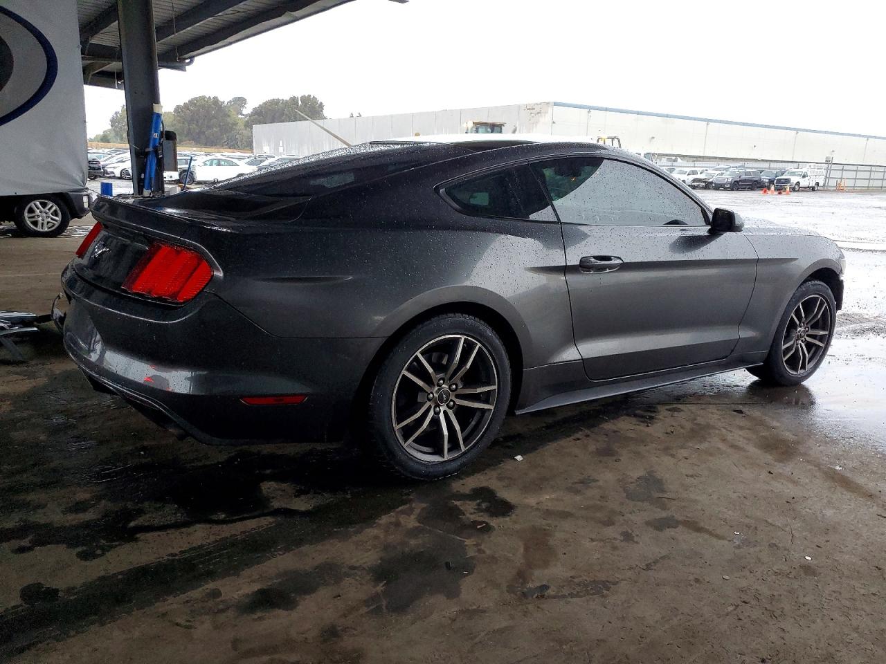 2016 FORD MUSTANG photo 5