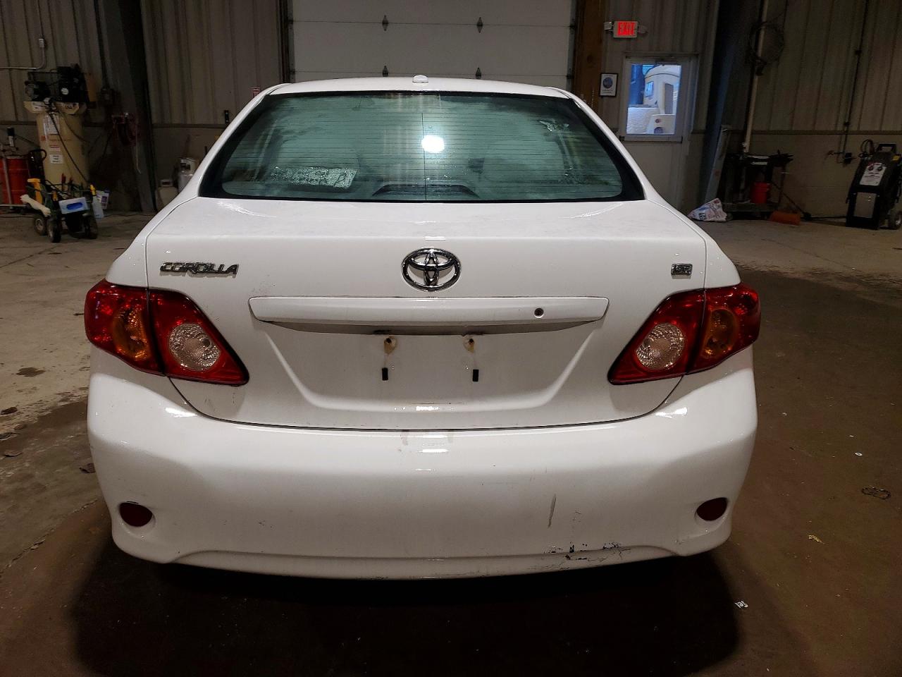2010 TOYOTA COROLLA BASE photo 6