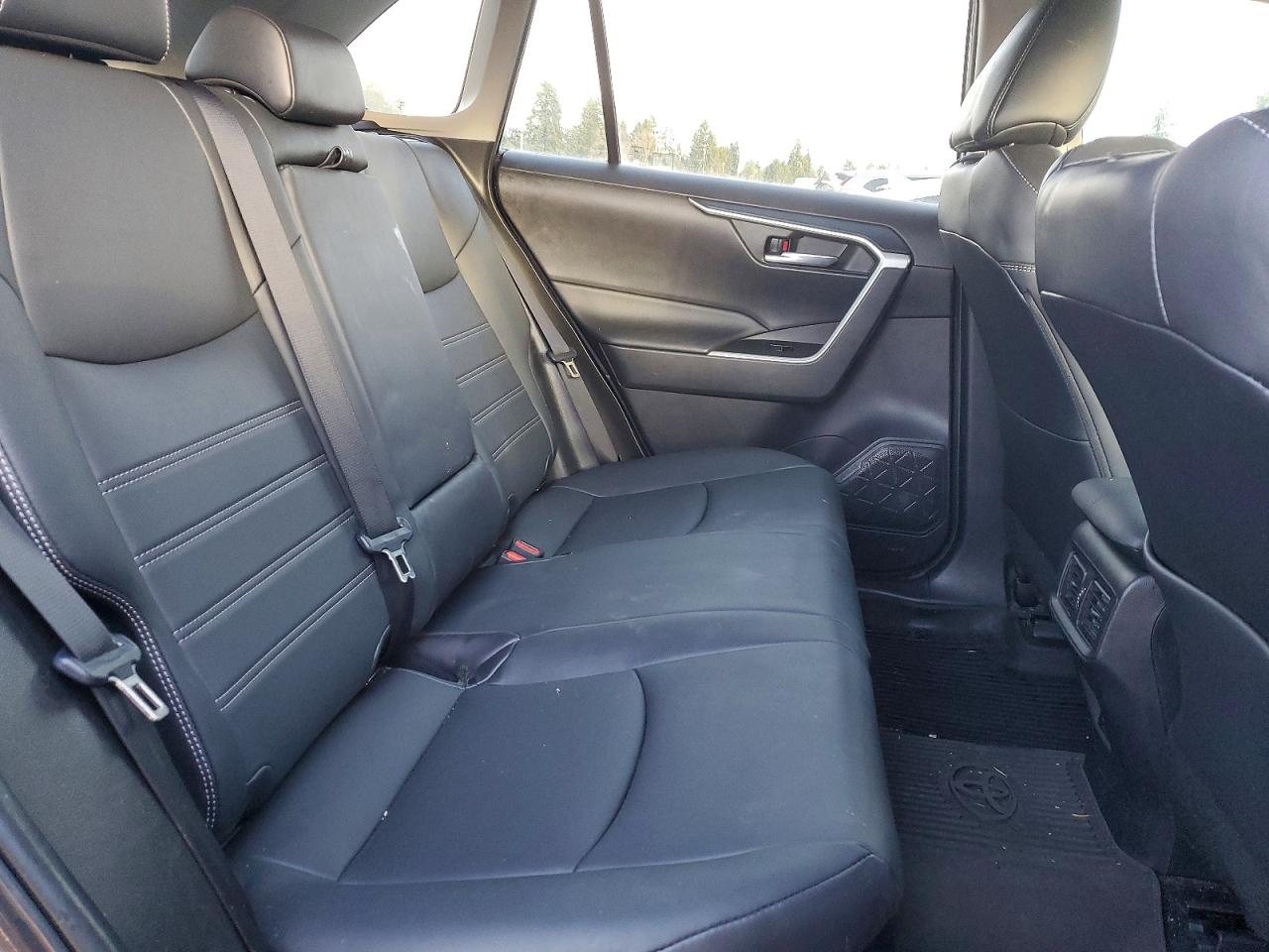 2021 TOYOTA RAV4 XLE PREMIUM photo 11