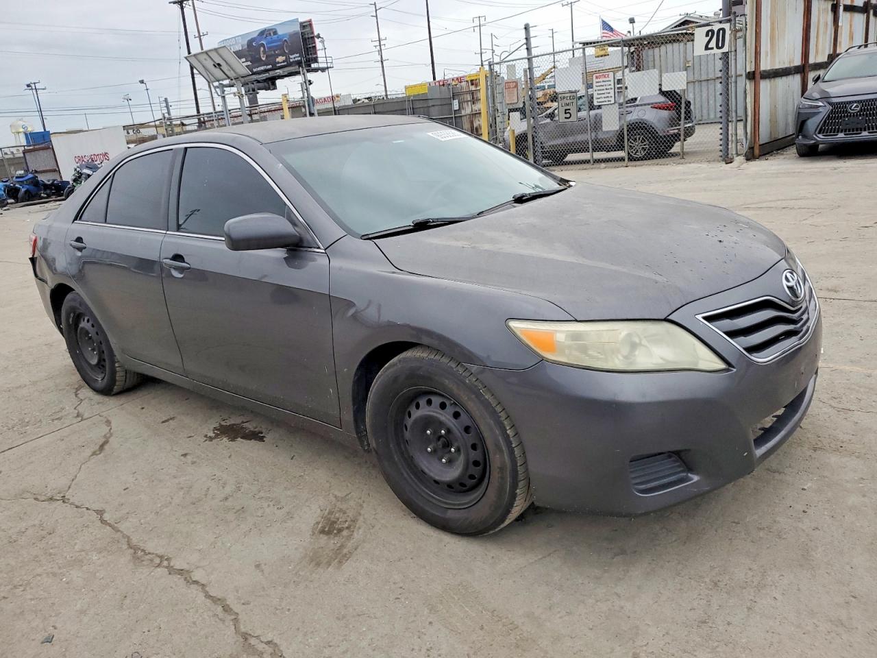 2011 TOYOTA CAMRY BASE photo 4