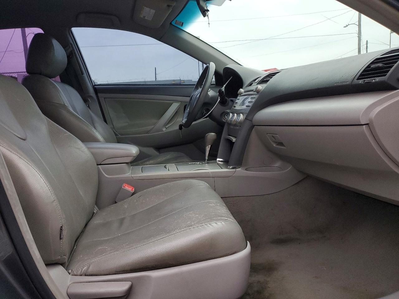 2011 TOYOTA CAMRY BASE photo 7