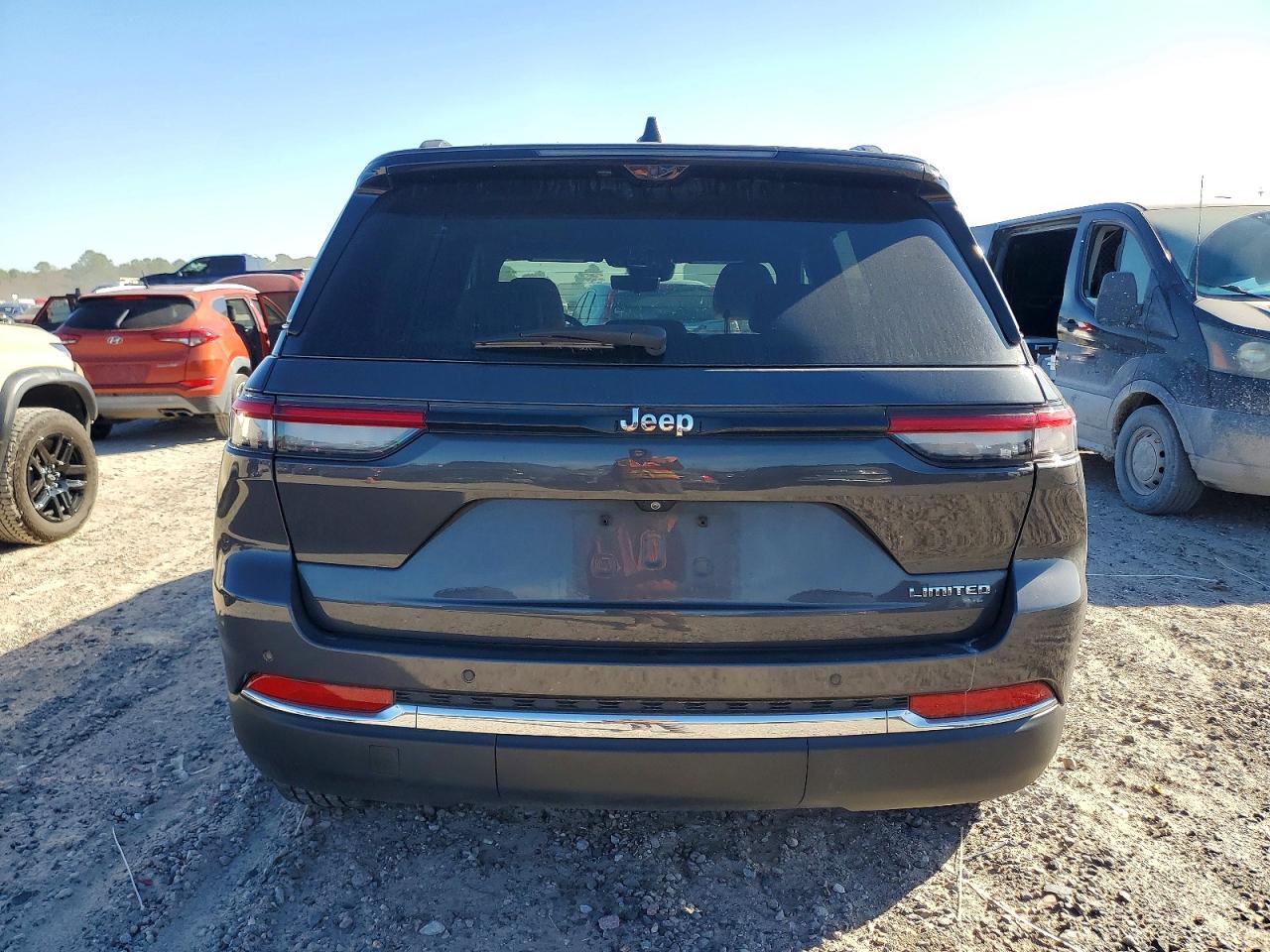 2023 JEEP GRAND CHEROKEE LIMITED photo 6