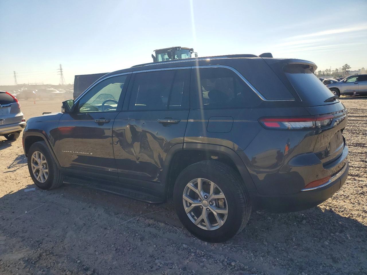2023 JEEP GRAND CHEROKEE LIMITED photo 2