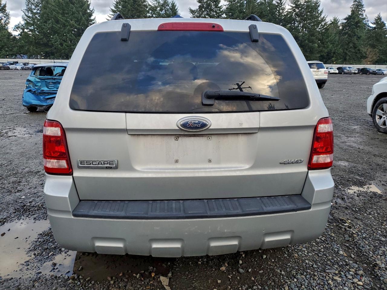 2008 FORD ESCAPE XLT photo 6