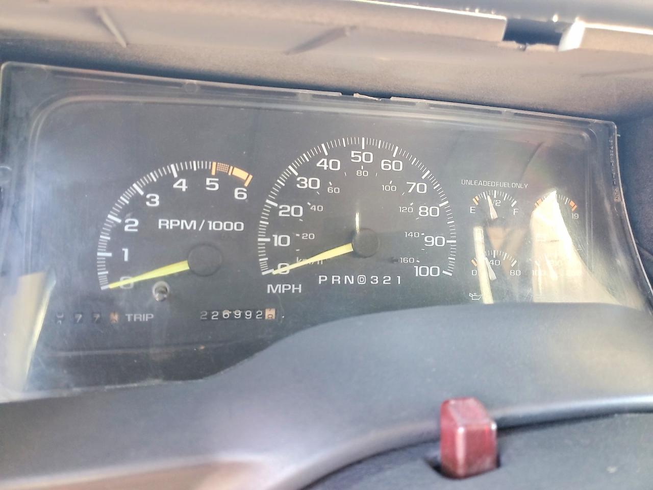 1995 CHEVROLET GMT-400 K1500 photo 9