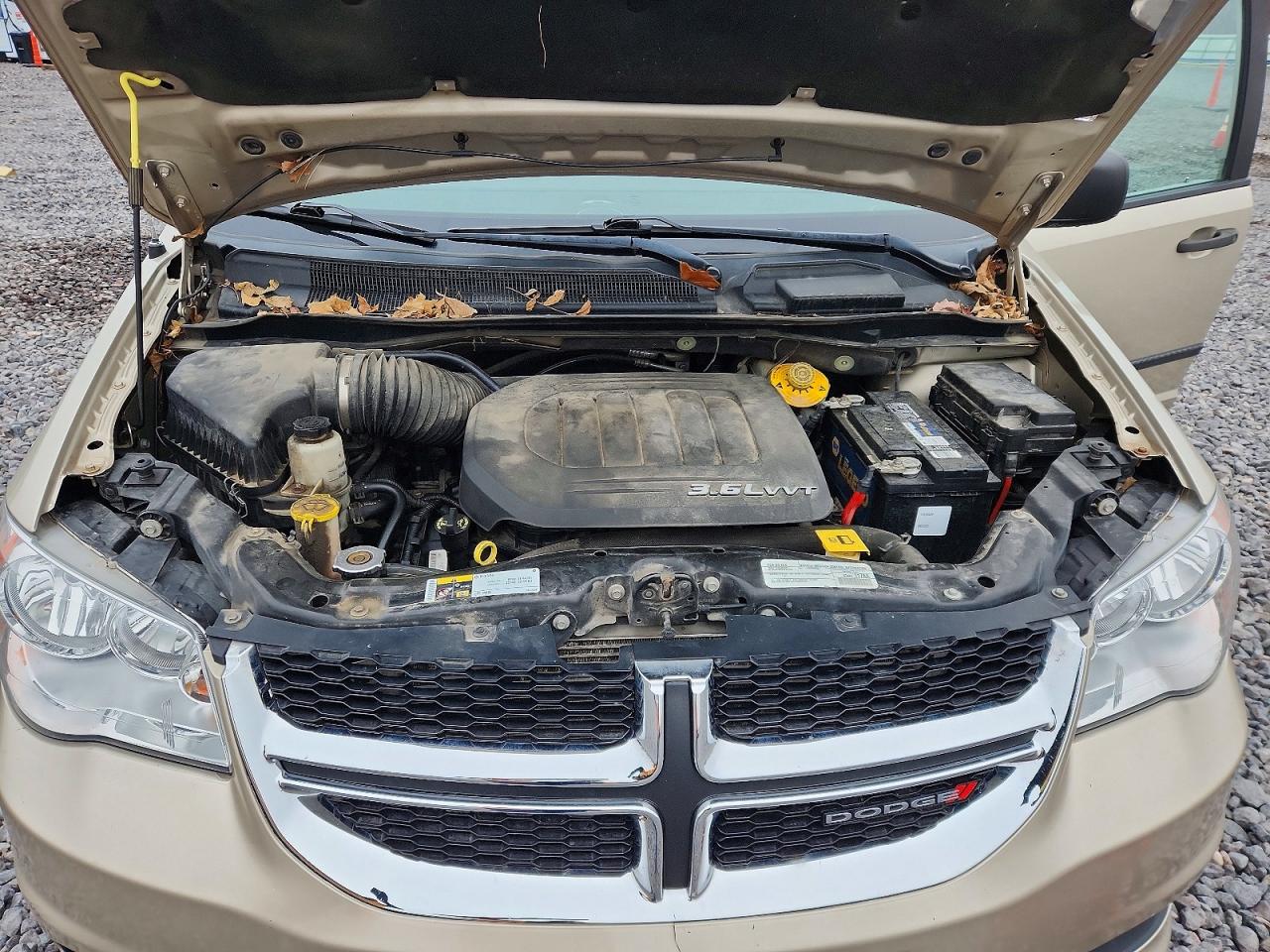 2015 DODGE GRAND CARAVAN SE photo 12