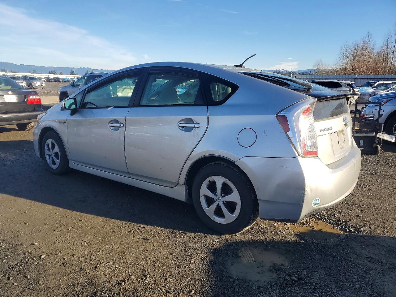 2012 TOYOTA PRIUS photo 2