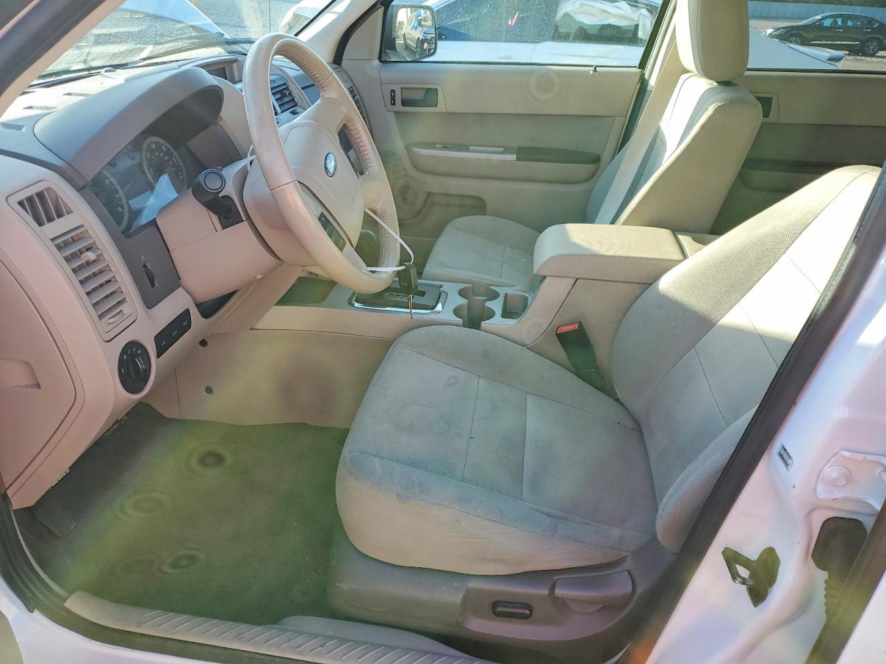 2011 FORD ESCAPE XLT photo 7
