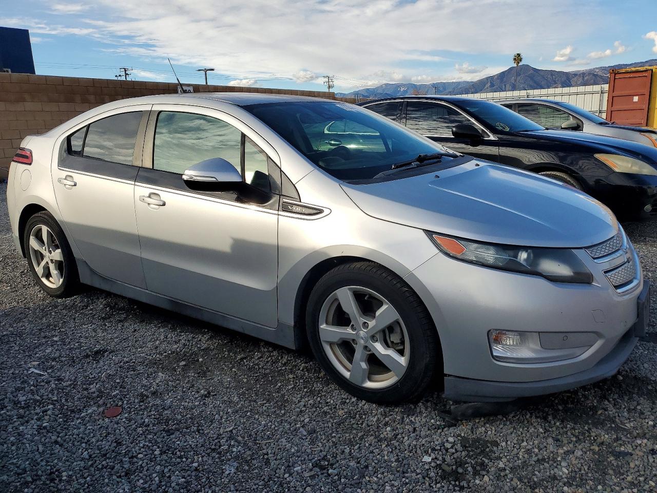 2014 CHEVROLET VOLT photo 4