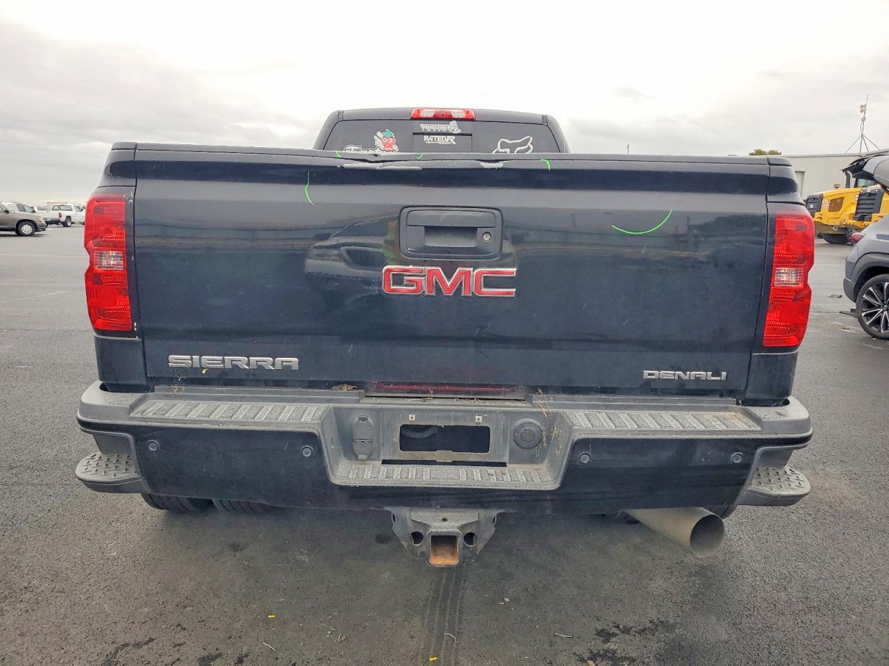 2015 GMC SIERRA K3500 DENALI photo 16