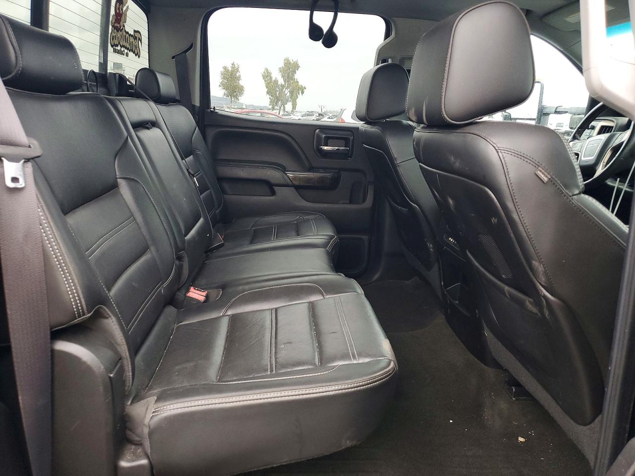 2015 GMC SIERRA K3500 DENALI photo 28