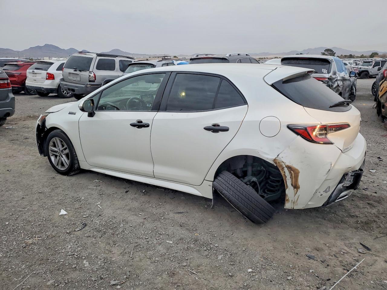 2019 TOYOTA COROLLA SE photo 2