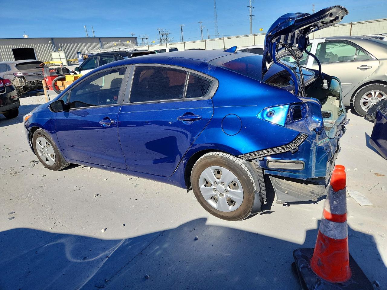 2018 KIA FORTE LX photo 2