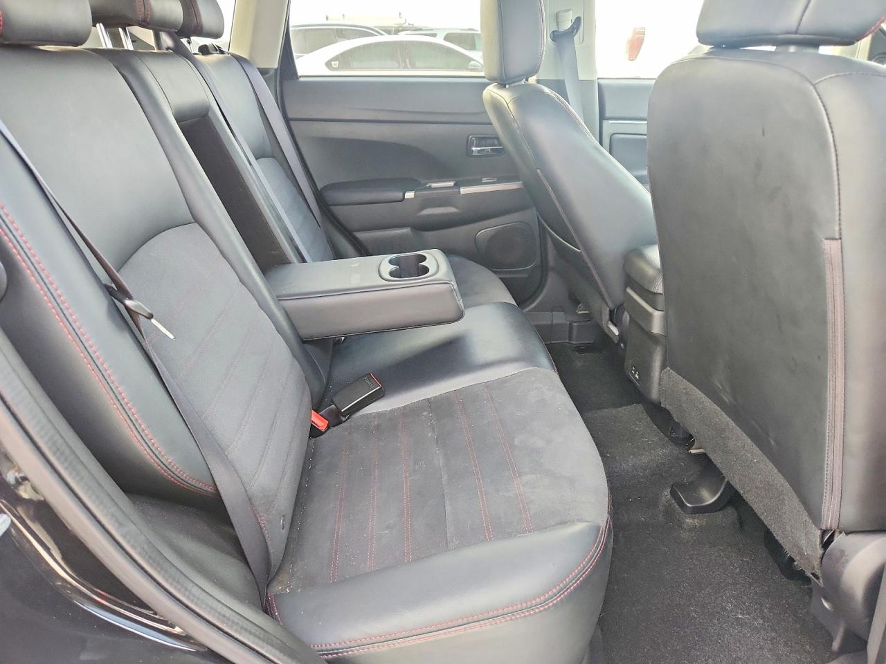 2023 MITSUBISHI OUTLANDER SPORT S/SE photo 10