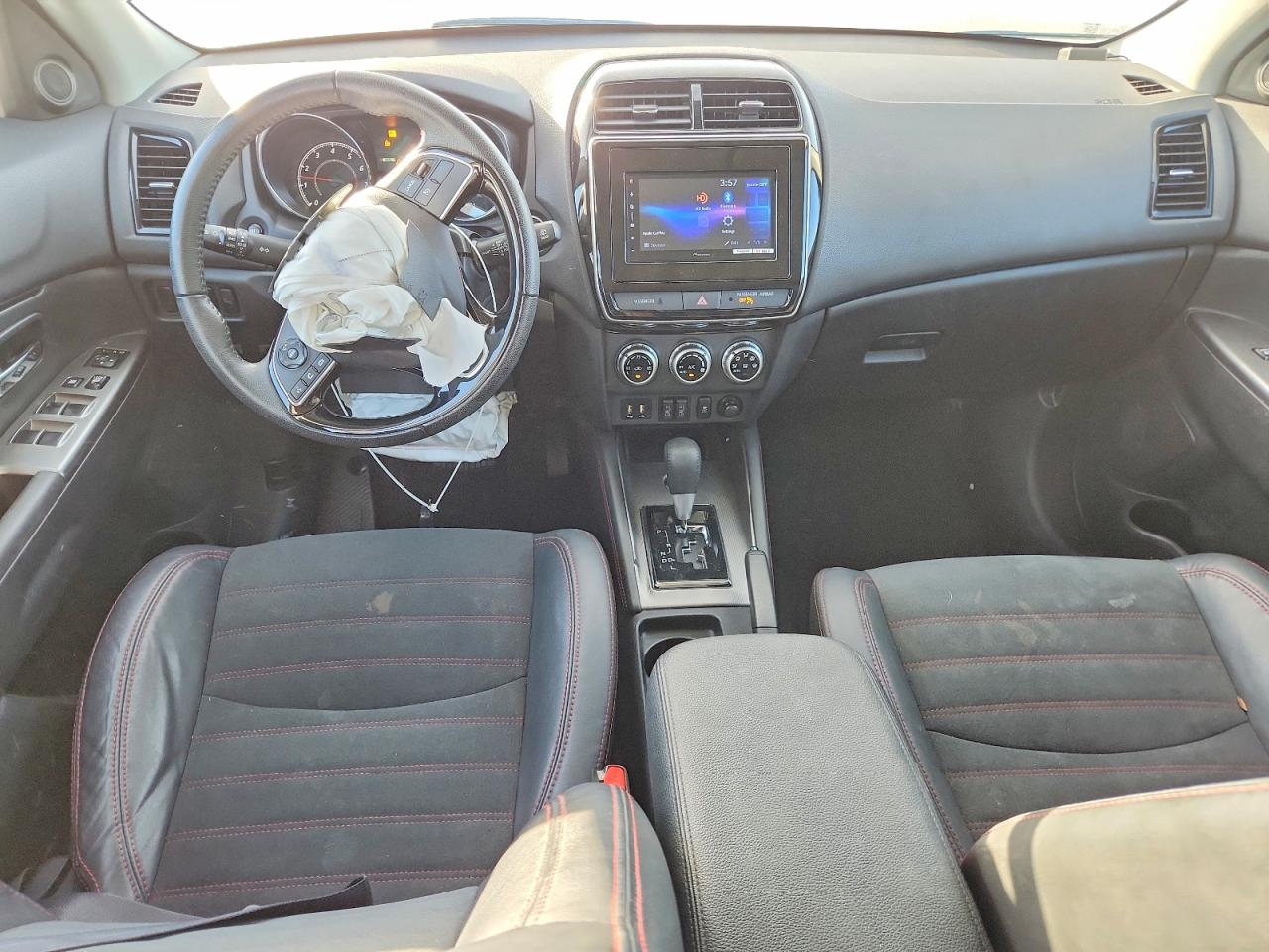2023 MITSUBISHI OUTLANDER SPORT S/SE photo 8