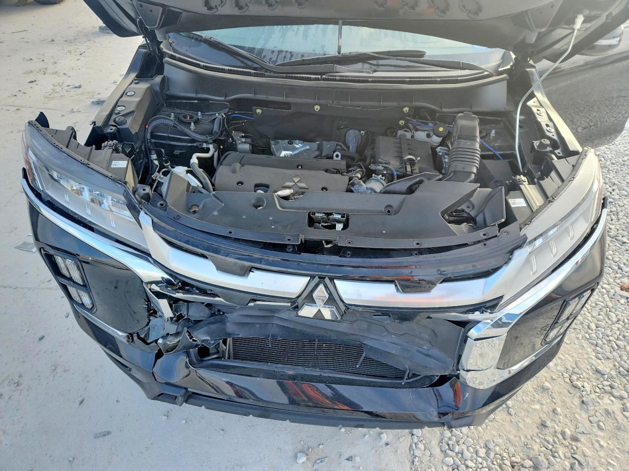 2023 MITSUBISHI OUTLANDER SPORT S/SE photo 11
