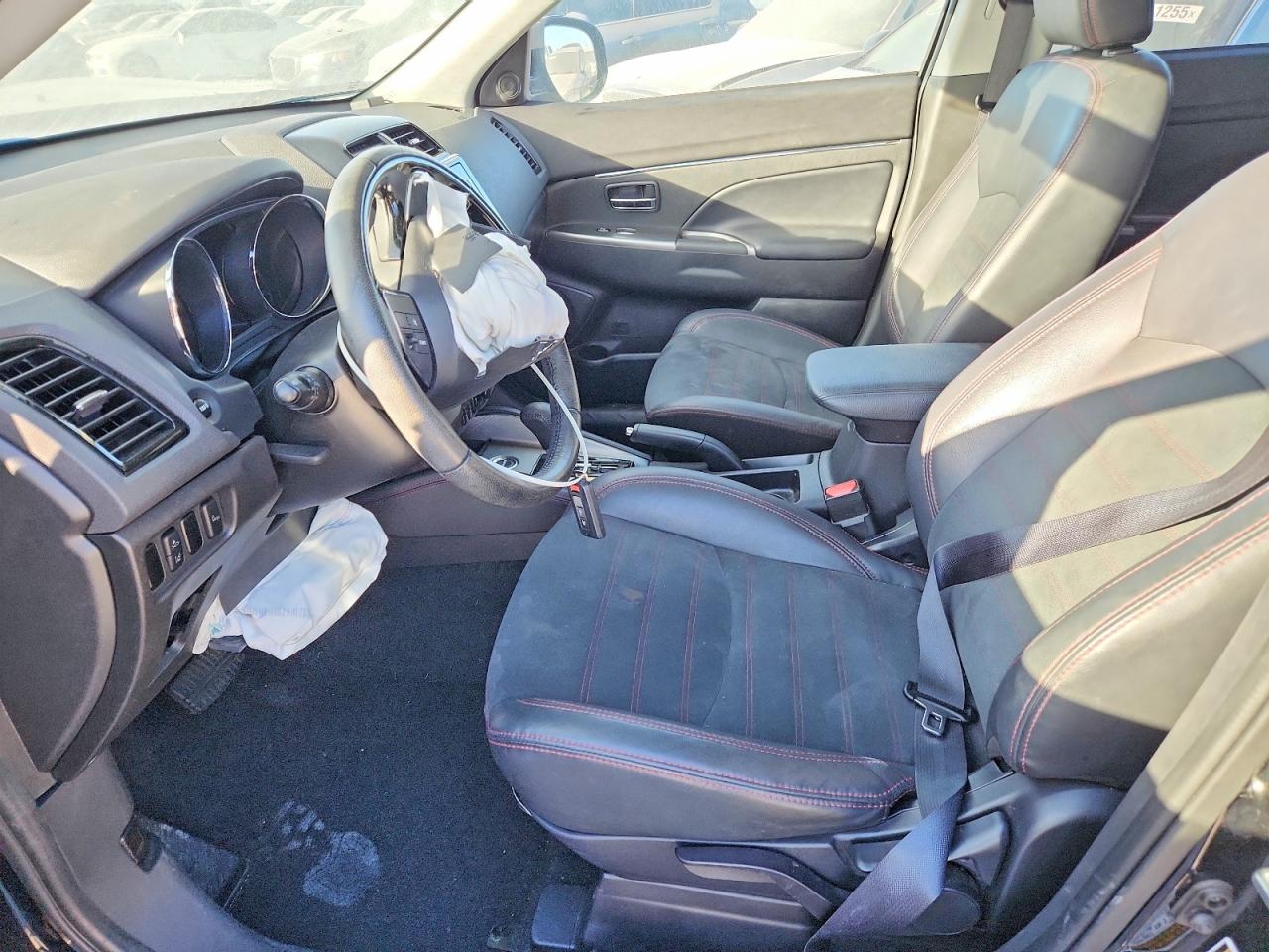 2023 MITSUBISHI OUTLANDER SPORT S/SE photo 7