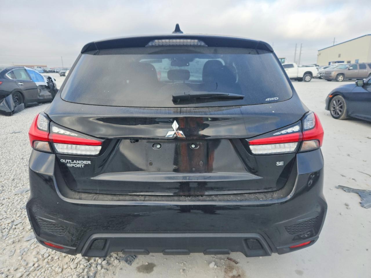 2023 MITSUBISHI OUTLANDER SPORT S/SE photo 6