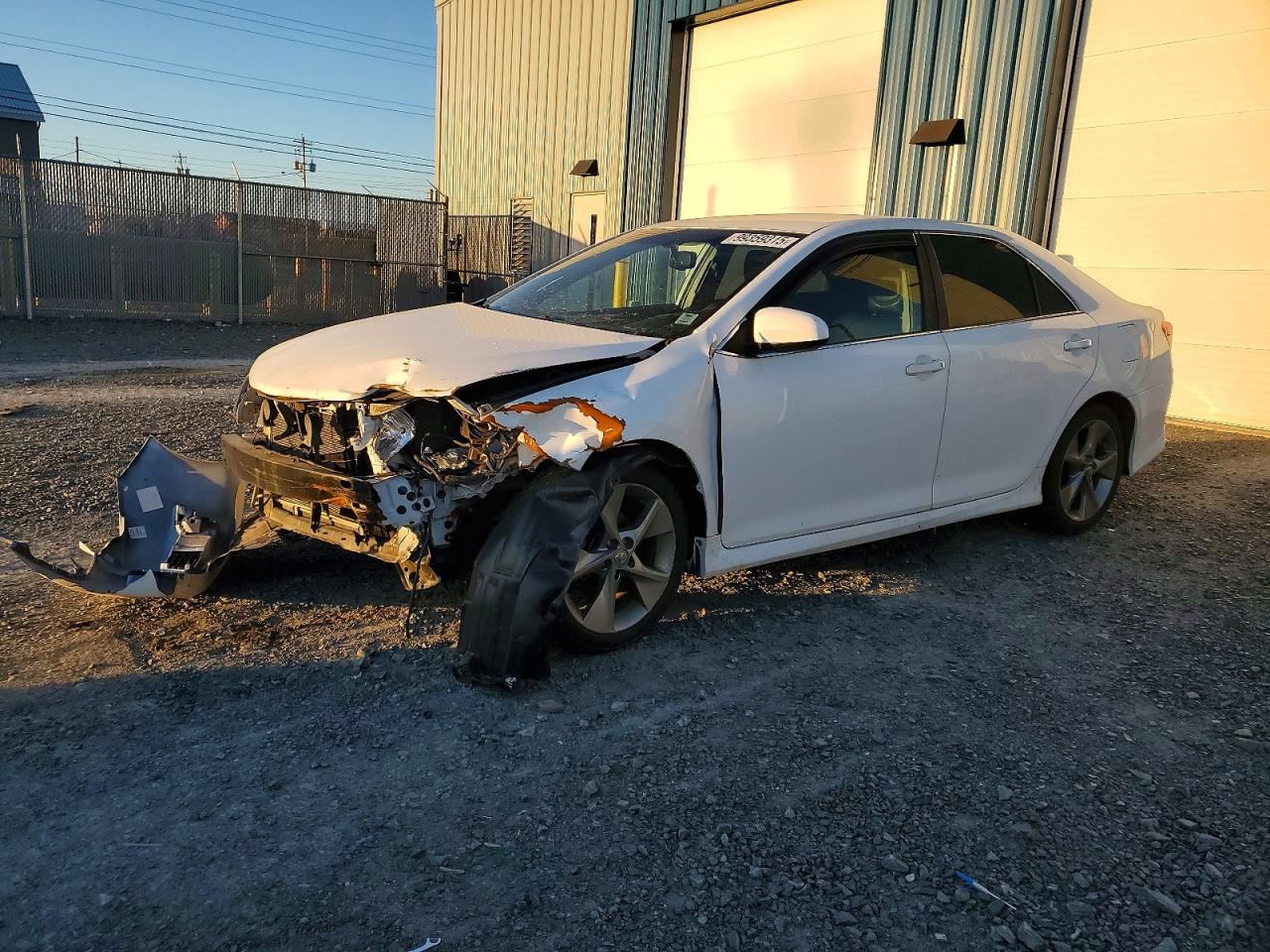 2013 TOYOTA CAMRY