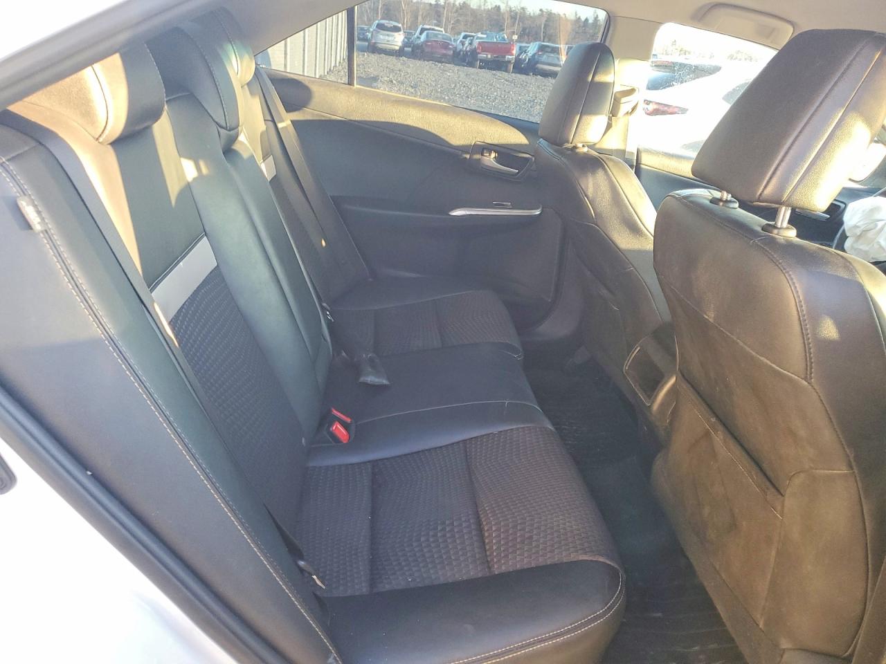 2013 TOYOTA CAMRY L photo 10