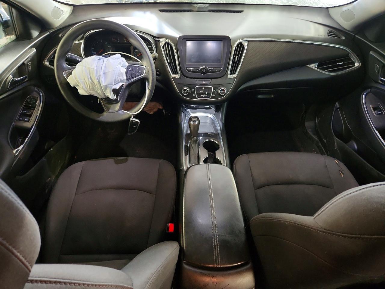 2018 CHEVROLET MALIBU LT photo 8