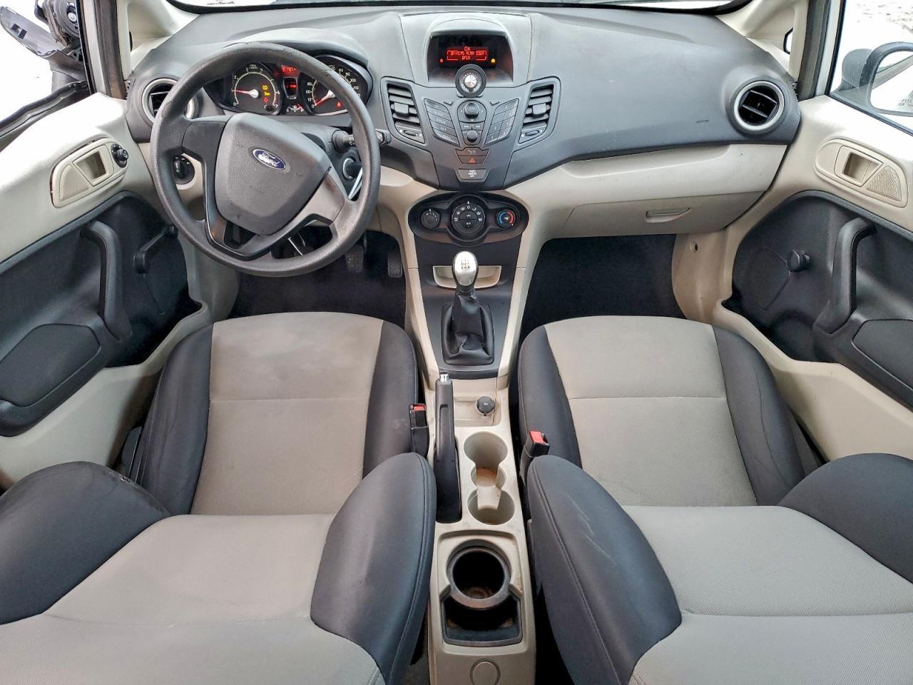 2012 FORD FIESTA S photo 8