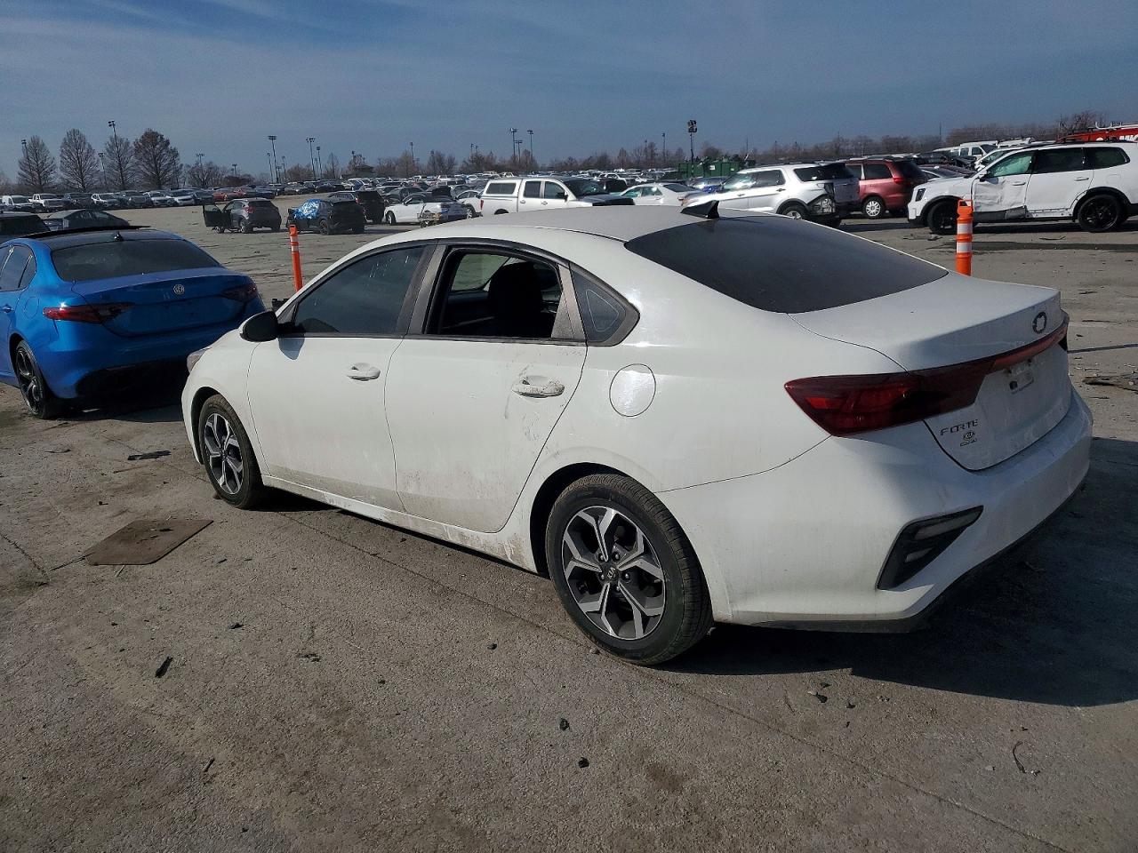 2019 KIA FORTE FE photo 2