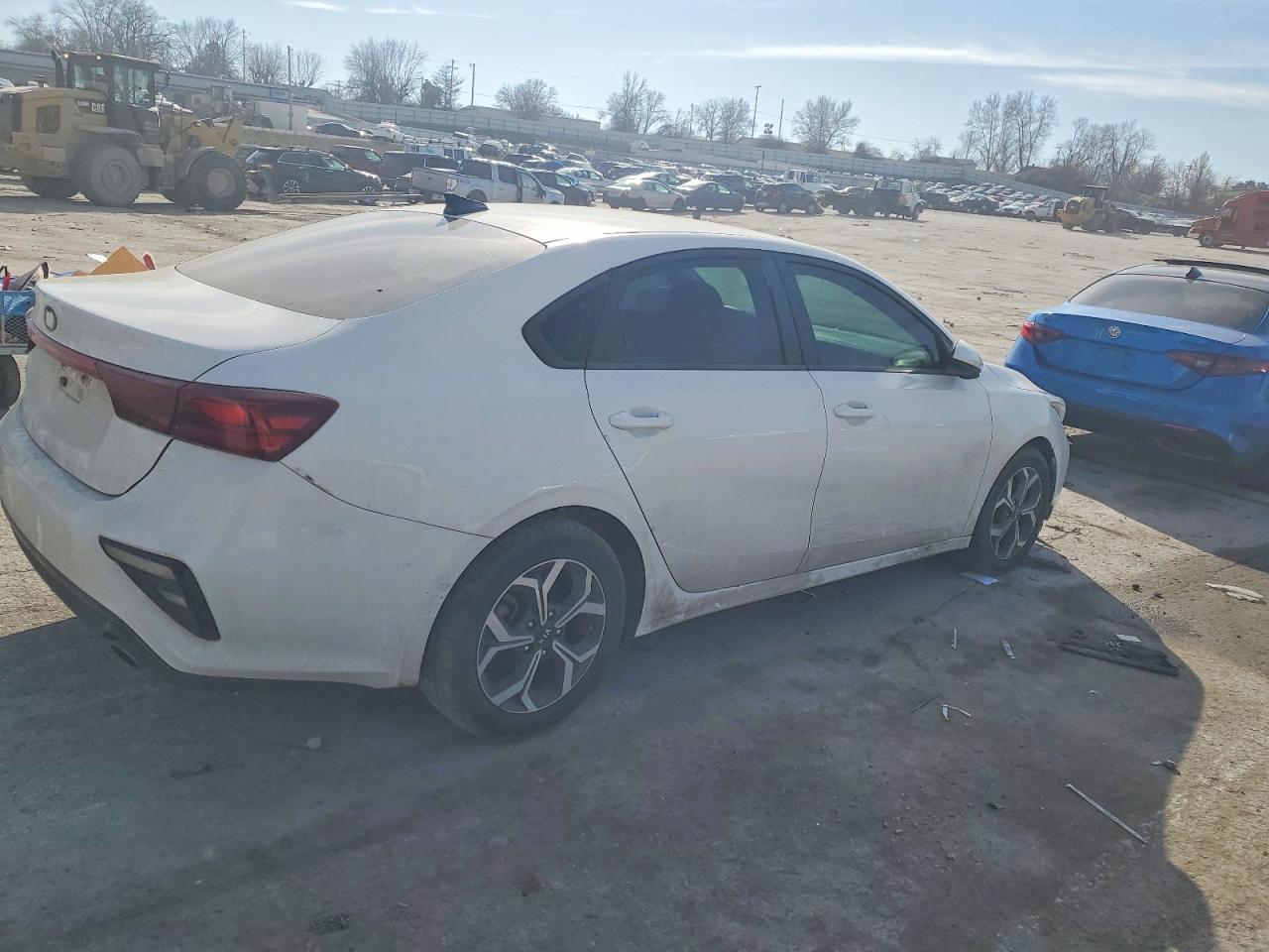 2019 KIA FORTE FE photo 3