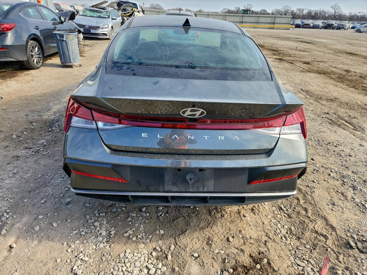 2025 HYUNDAI ELANTRA SEL photo 6