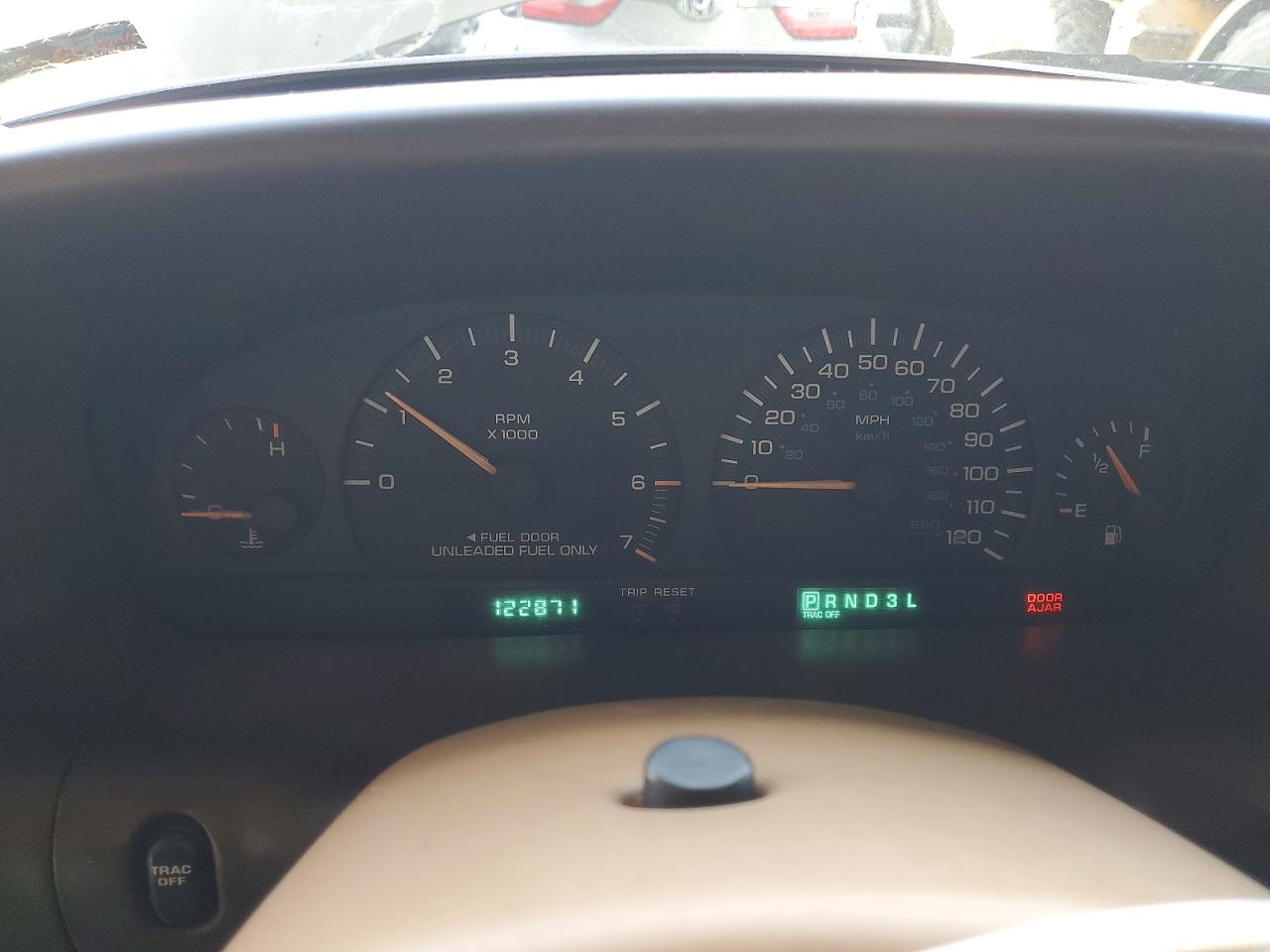 1998 CHRYSLER TOWN & COUNTRY LXI photo 9
