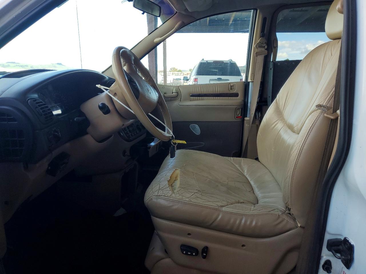 1998 CHRYSLER TOWN & COUNTRY LXI photo 7