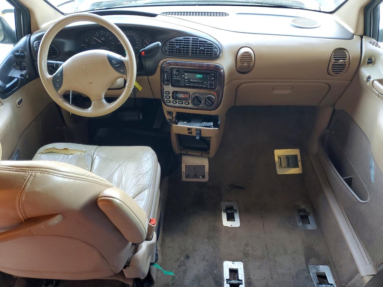 1998 CHRYSLER TOWN & COUNTRY LXI photo 8