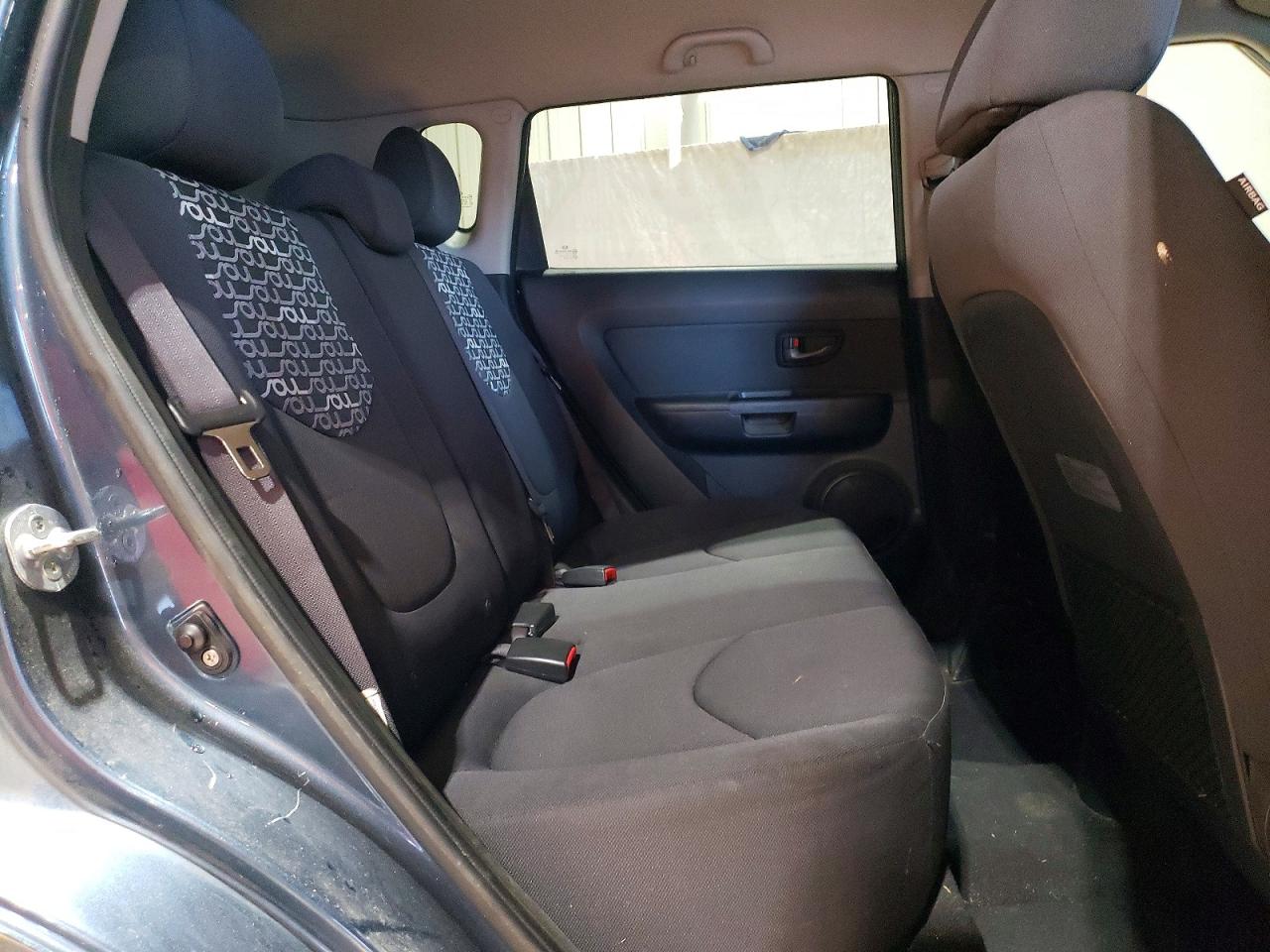 2011 KIA SOUL + photo 11
