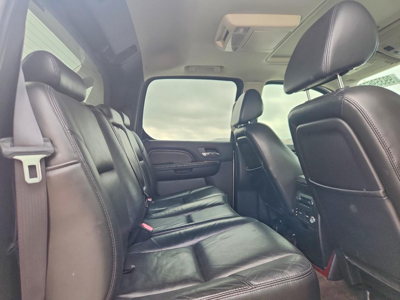 2008 CADILLAC ESCALADE EXT photo 11