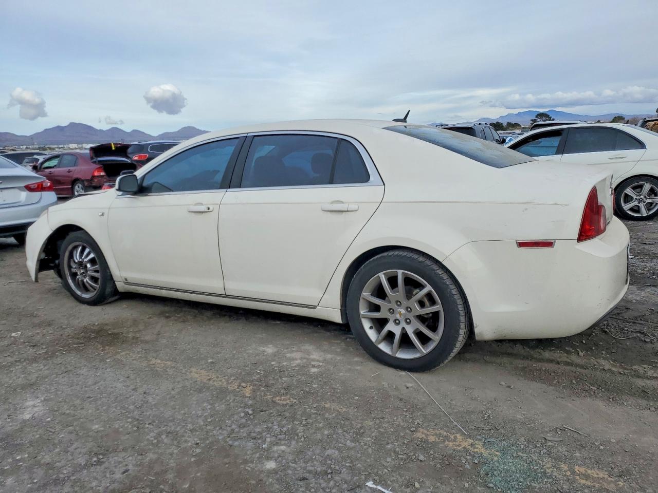 2008 CHEVROLET MALIBU 1LT photo 2