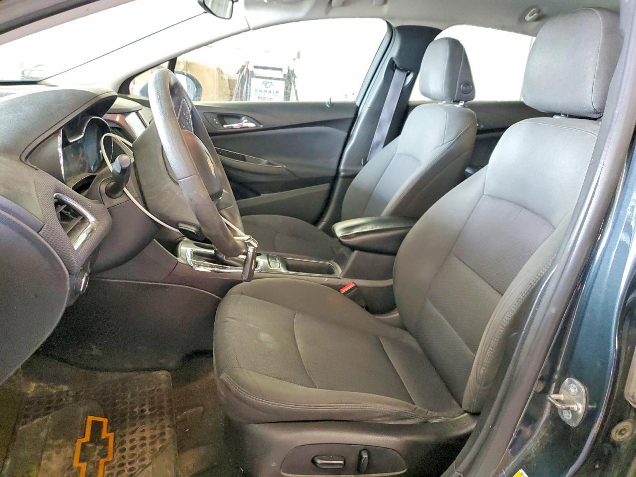2017 CHEVROLET CRUZE LT photo 7