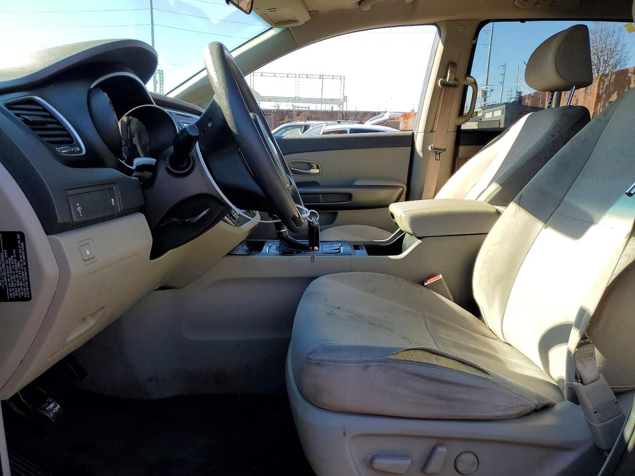 2016 KIA SEDONA LX photo 7