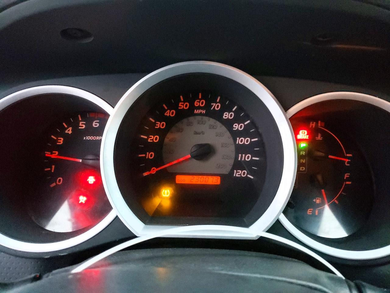 2006 TOYOTA TACOMA photo 9
