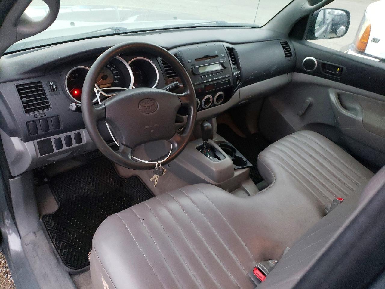 2006 TOYOTA TACOMA photo 8