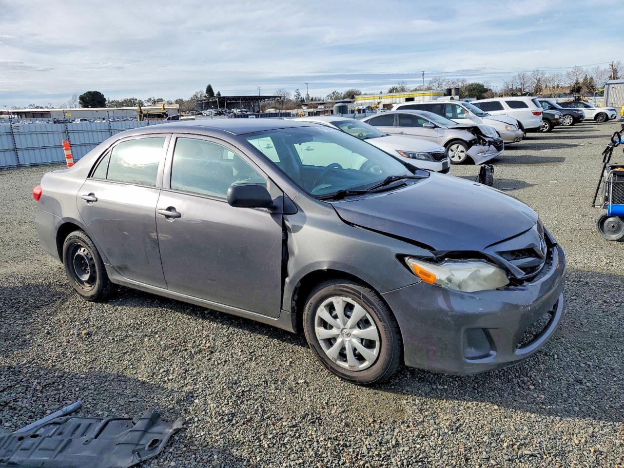 2013 TOYOTA COROLLA BASE photo 4